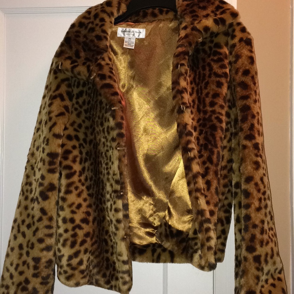Leopard Pattern Coat Size PS
